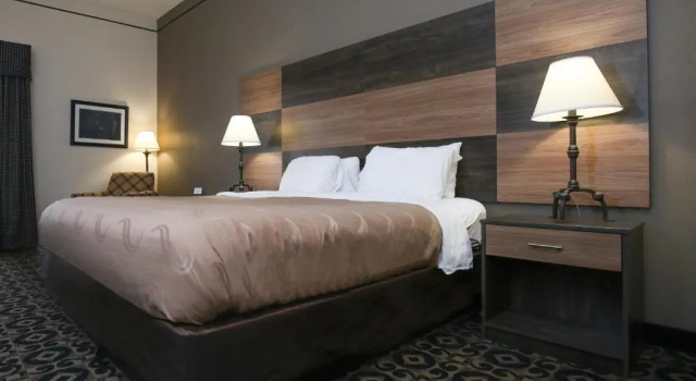 Номер Standard Quality Inn & Suites Boone - University Area