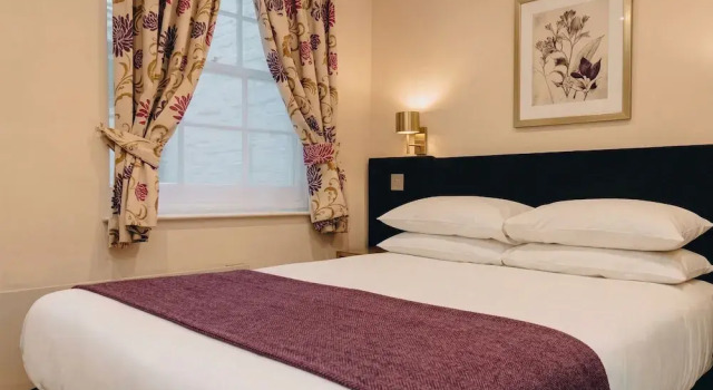 Номер Classic Athena Hotel