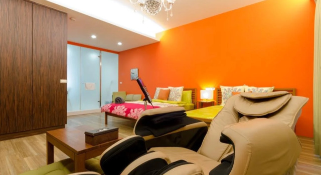 Dream House - Bathtub Massage Chair Homestay, Book Hotel Luodong Yilan County