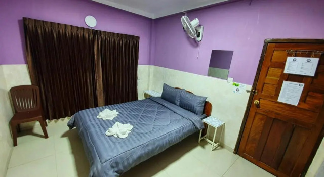 Номер Economy Route 76 Guest House
