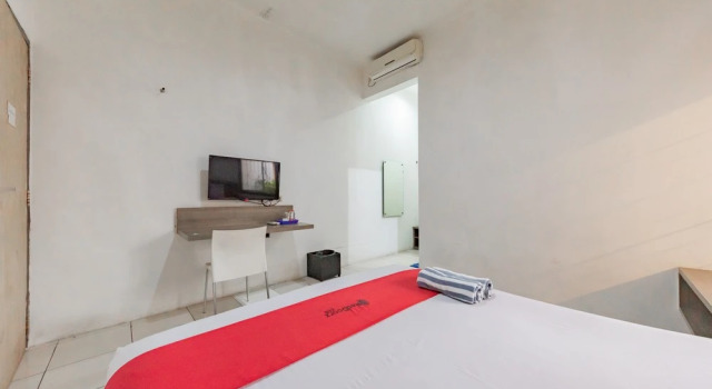 Номер Premium RedDoorz near Taman Kota Lapang Merdeka Sukabumi
