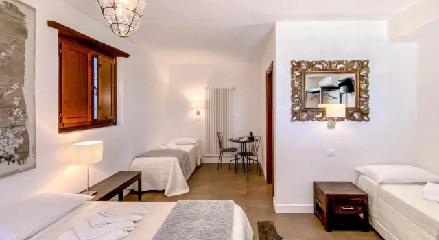 Четырёхместный номер Standard с видом на сад Tenuta Novecento Bioagriturismo