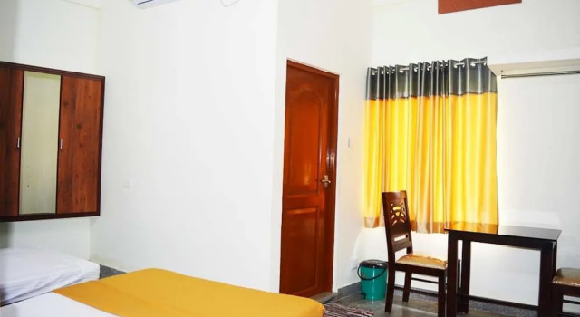 Jippus Galaxy, Book Hotel Nedumbassery New Delhi