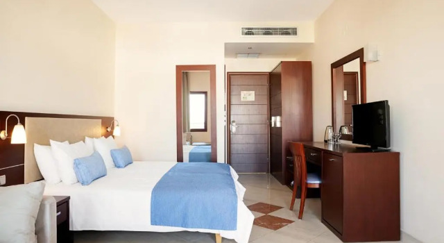 Двухместный номер Superior с видом на сад Porto Galini Seaside Resort & Spa