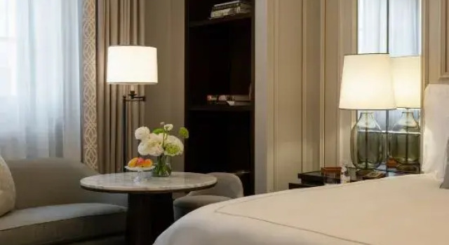 Deluxe huone Corinthia Rome