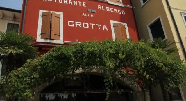 Hotel alla Grotta, Забронировать Отель Отели Лацизе с завтраком, Завтраки