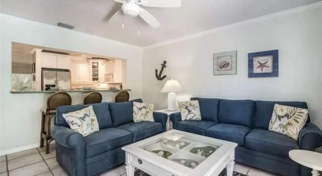 Debby's Place 3 Bedroom Home by RedAwning, Забронировать Дом для отпуска Холмс-Бич Sarasota Area