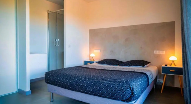 Solaneos propose magnifique T4 neuf sur le port avec Piscine, Varaa Hotelli Porto-Vecchio 