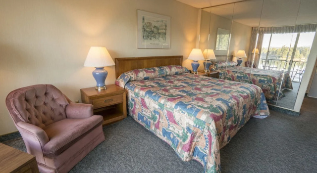 Номер Standard Flagship Inn