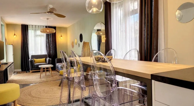 Апартаменты Sunkissed - Brand New Beach apartment located 50m from beach