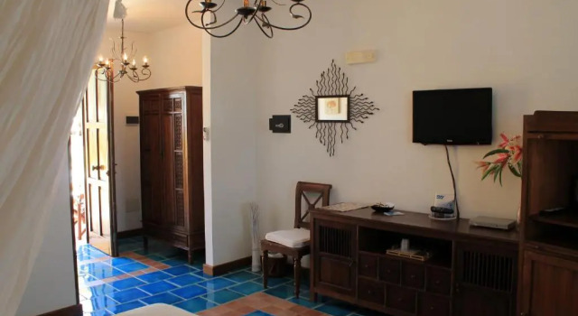 Luagos club Resort, Забронировать Отель Лампедуза Италия, рядом с Lampedusa Port