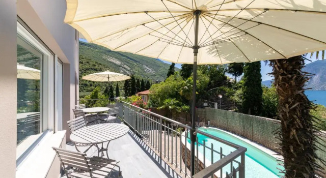 Апартаменты с 2 комнатами с балконом Villa Fiore