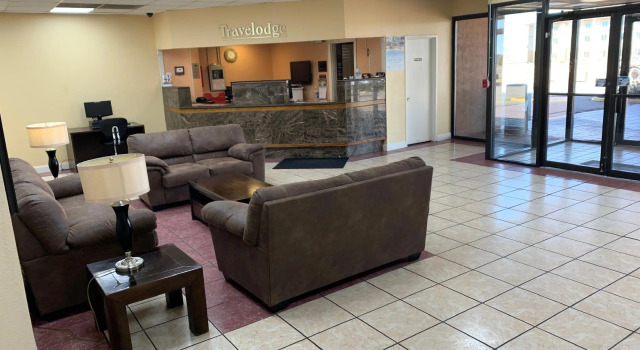 Кровать в общем номере Travelodge by Wyndham Odessa