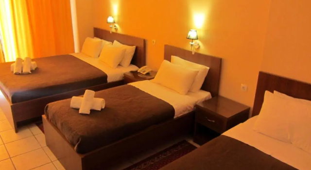 Четырёхместный номер Standard Hotel Lito