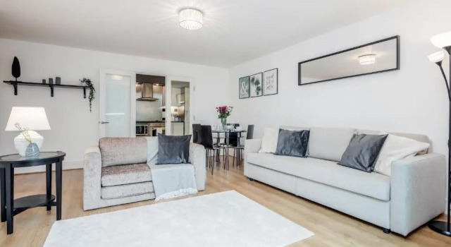 Апартаменты WelcomeStay Vauxhall St Georges Wharf 2 Bedroom Apartment
