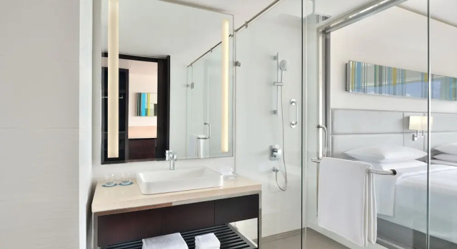Двухместный номер Standard с видом на окрестности Courtyard by Marriott Navi Mumbai