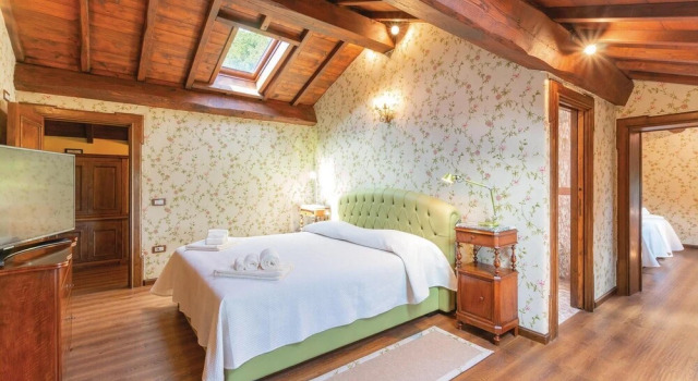 Villa Torre delle Rose by Geco Vacation Rentals, Забронировать Отель Фиренцуола 