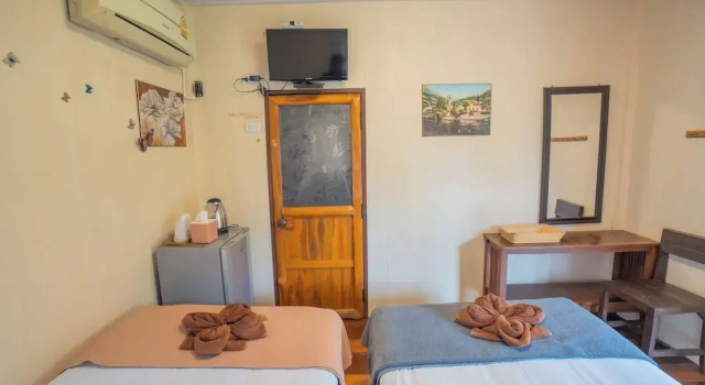Бунгало Deluxe Ban Suan Bang Toei Homestay