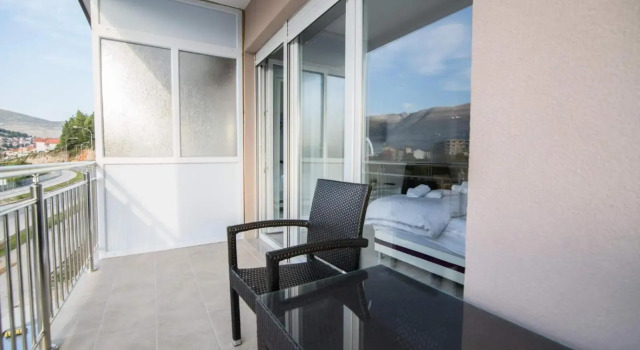 Apartmani Pantovic - Apartman 2, Забронировать Апартаменты/квартира Отели Требине с парковкой, Парковка