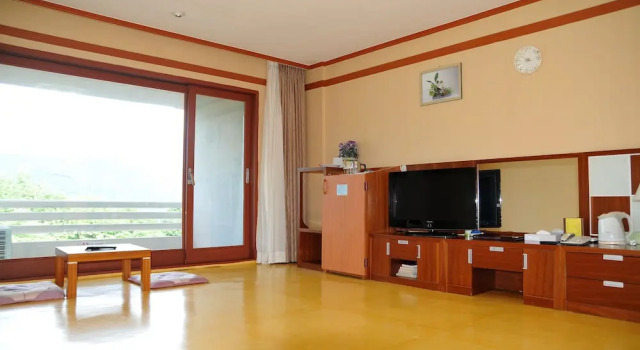 Номер Standard Chungju Suanbo Park Hotel
