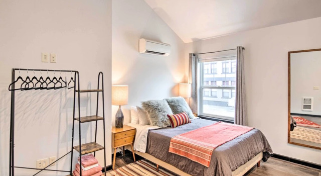 Апартаменты Contemporary-boho Loft in Downtown Livingston!