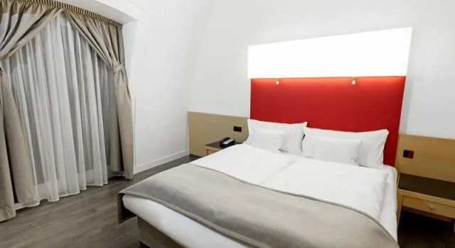 Люкс DORMERO Hotel Dresden City
