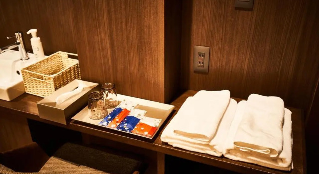 Двухместный номер Superior &AND HOSTEL HOMMACHI EAST