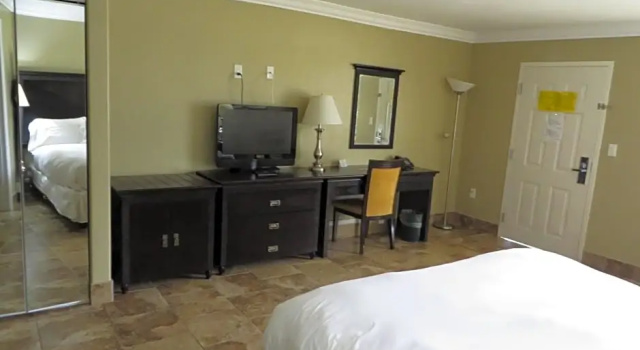 Двухместный номер Standard Ramada by Wyndham Lake Placid