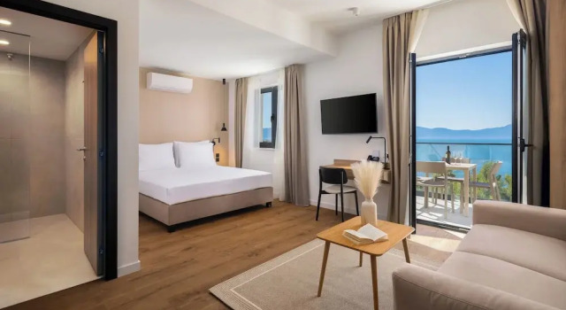 Семейный номер Standard с балконом Hotel Labineca