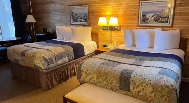 Номер Superior Riviera Motel