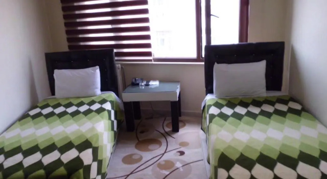 Hotel Kaya, Забронировать Отель Отели Диярбакыра с парковкой, рядом с Городской стадион Ататюрка в Диярбакыре, Парковка