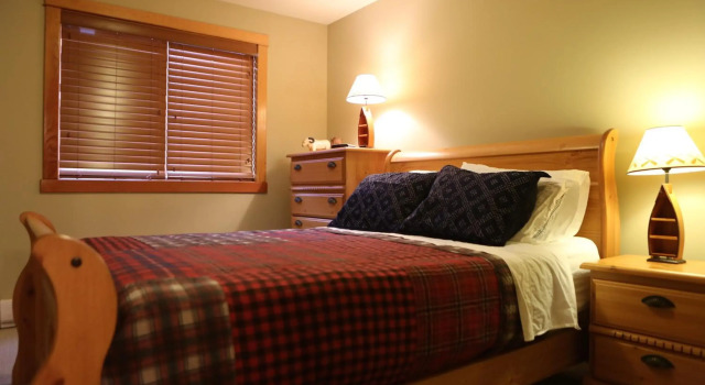 Apartment 405 Bear Creek Crossing, Prenota Appartamento Hotel a Canmore con parcheggio, Parcheggio