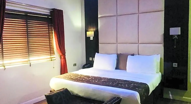 Люкс с 2 комнатами de brit hotel