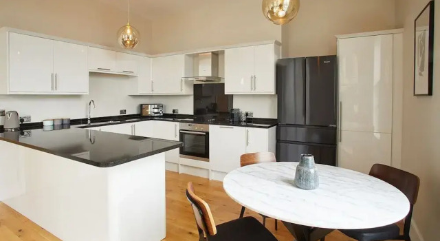Host Stay Artsbank Apartment