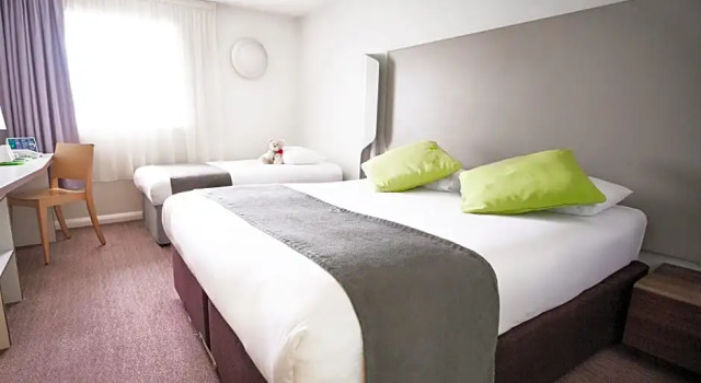 Трёхместный номер Standard Hotel Campanile Northampton