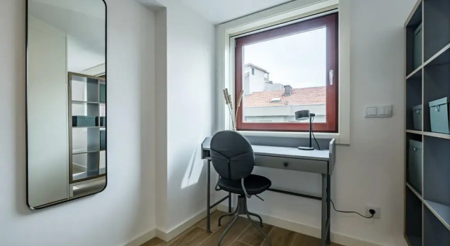 Апартаменты Nomad s Lux - 1bdr Charming Top Floor Porto