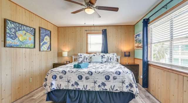 1/2 Mi to Gulf: Family Home in Crystal Beach!