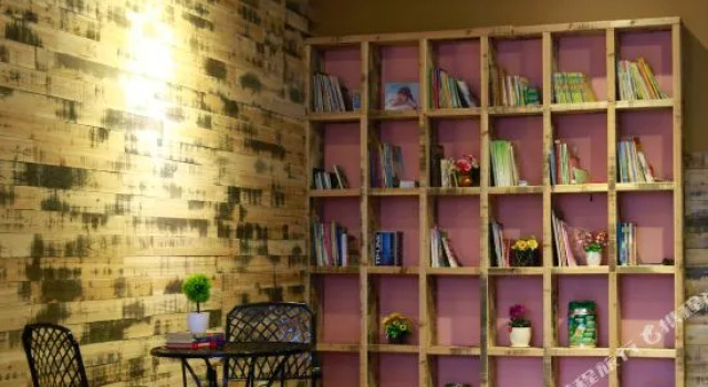 Yangshuo Yueyue Villa Hotel (Xingping Ancient Town Minjiang Scenic Area Branch)