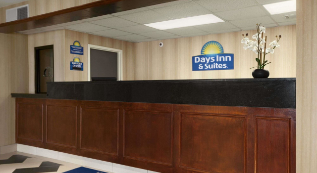 Days Inn & Suites Cincinnati, Varaa Hotelli Hotellit Cincinnati aamiaisella, Aamiainen