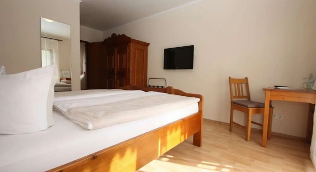 Gasthaus Pension Geimer, Prenota Hotel Plütscheid 