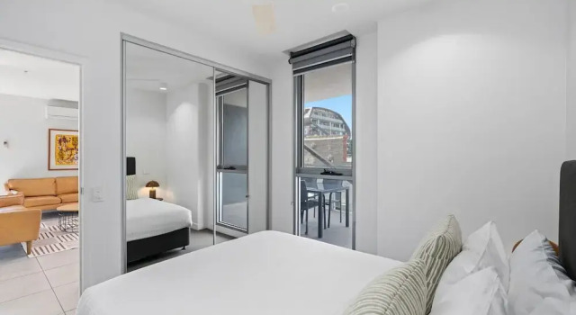 Апартаменты Deluxe с 2 комнатами с балконом District Apartments Fitzroy