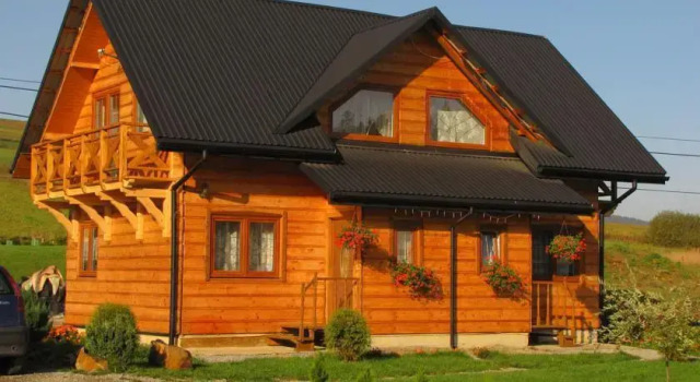 Domek Regionalny- bliźniak, Book Hotel Baligrod 