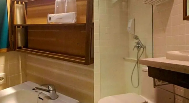 Deluxe Dvoulůžkový s manželskou postelí pokoj Rumah Turi Eco Boutique Hotel