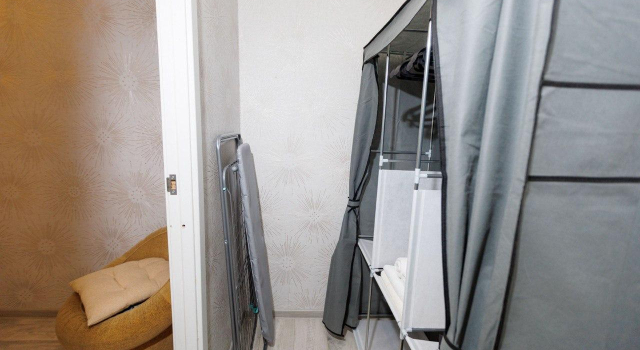 Apartments on 226 Kommunarov Street, Prenota Appartamento Hotel a Udmurtia con parcheggio, Parcheggio