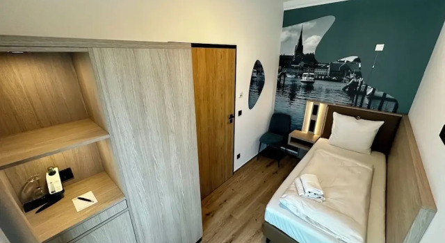 Трёхместный номер Standard Central Hotel