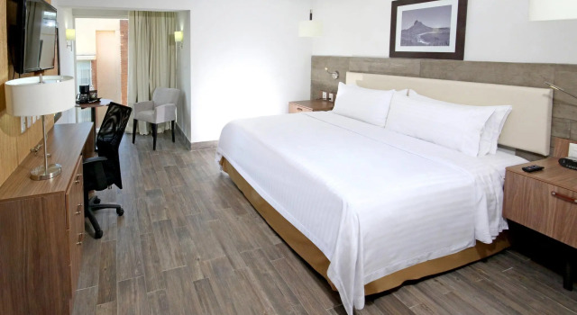 Двухместный номер Standard voco Hermosillo by IHG