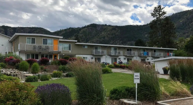 Люкс Holiday Beach Resort Motel