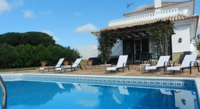Villa El Portil, Book Villa Sommerhuse i Huelva, Hytte