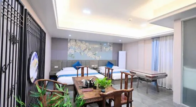 Люкс Zhuhai Baoyun Yaju Hotel (airport store)