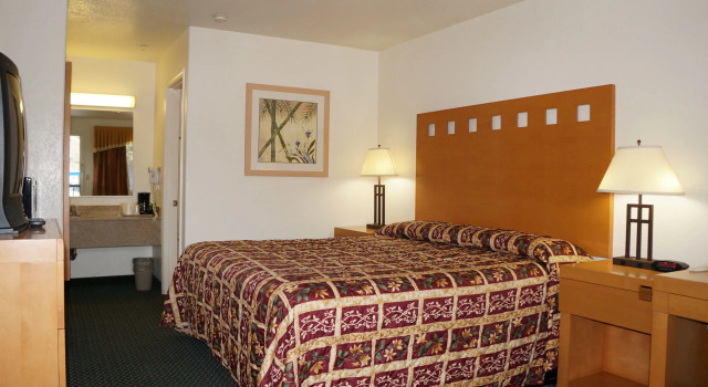 Lake Point Lodge, Buchen Sie Hotel Clearlake Oaks Kalifornien